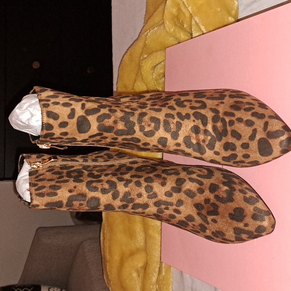 SMASH 🐆 Bootie Size 10 New - Picture 2 of 5